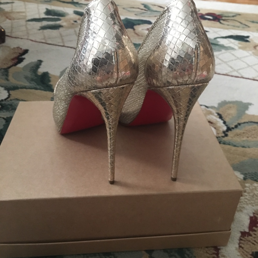 NWOT Christian Louboutin Very Rete Metal Filet - Picture 2 of 7
